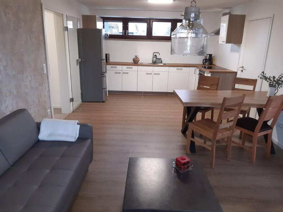 Wohnung In Гревен Екстериор снимка